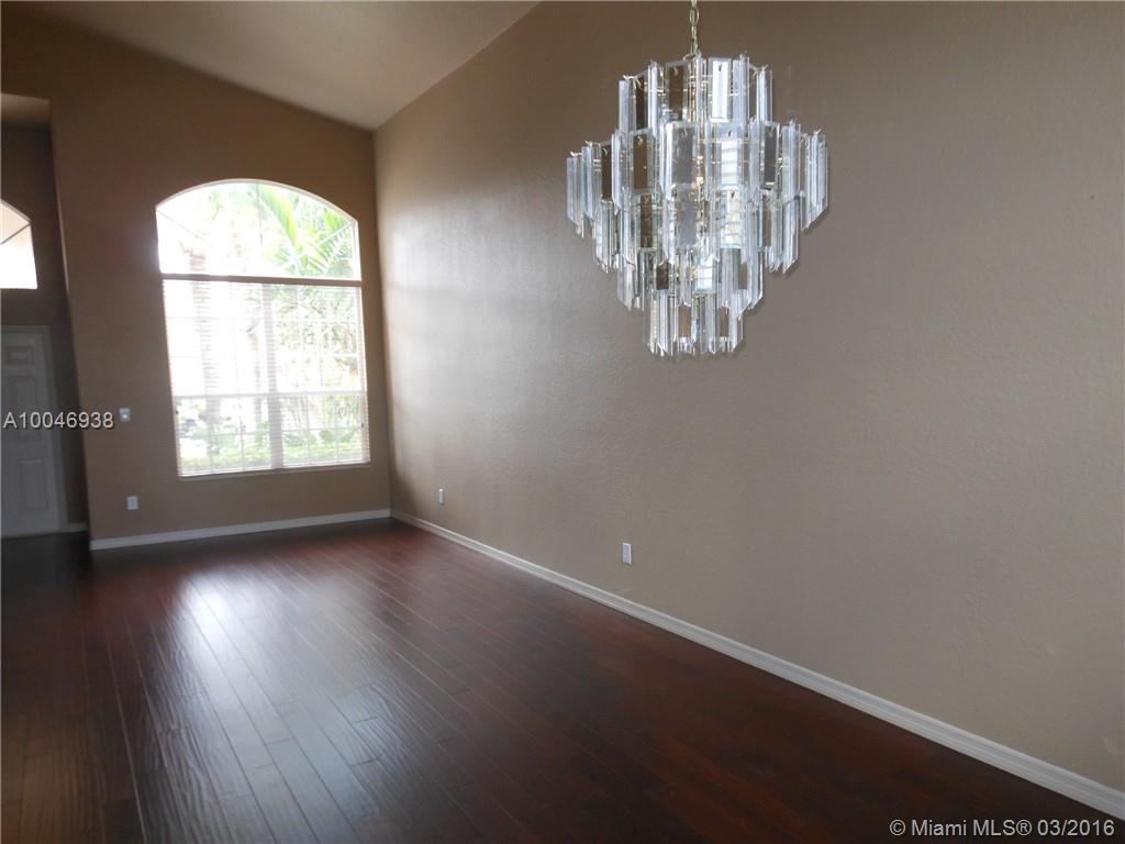 GROVE PLACE - Residential