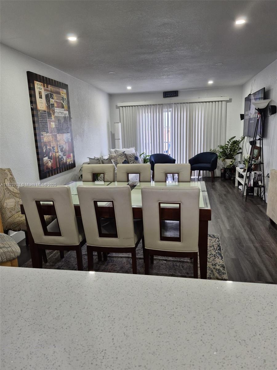 6850 W 16th Dr 320