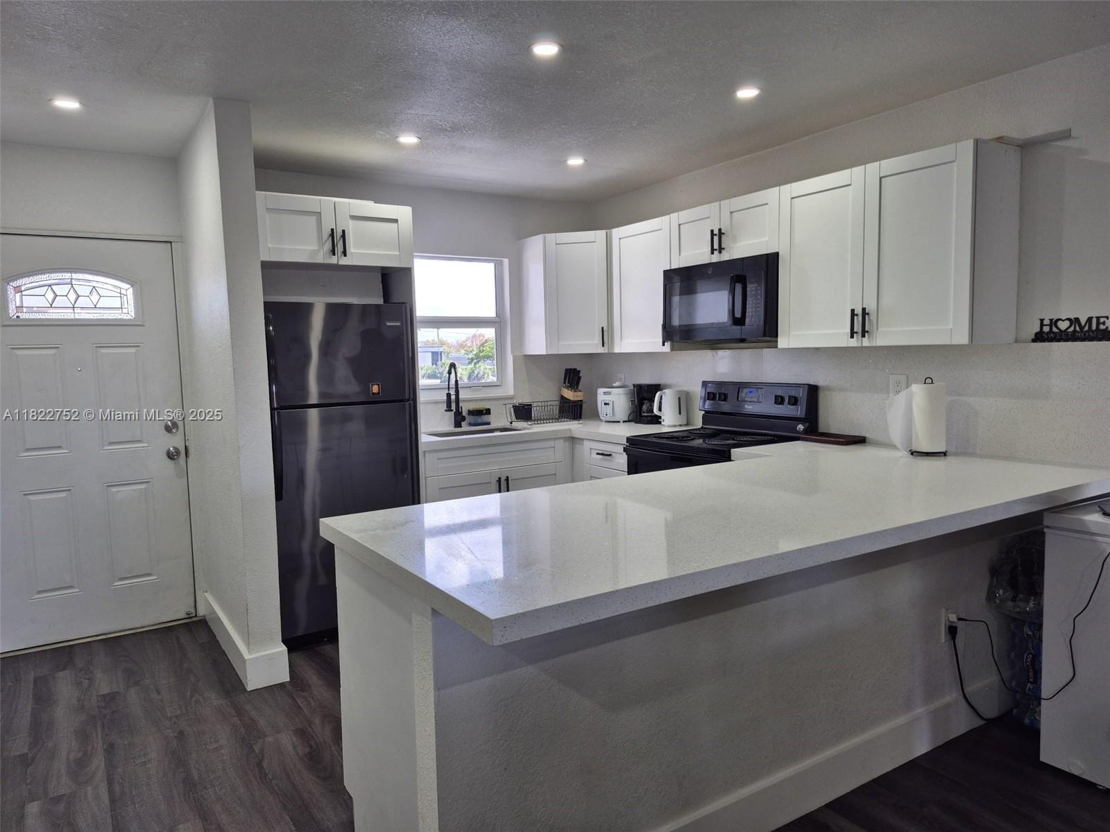 6850 W 16th Dr 320