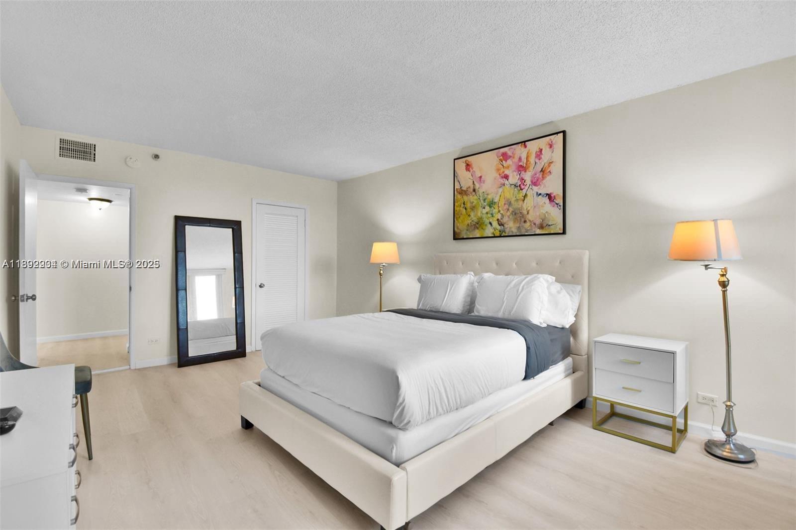 RONEY PALACE CONDO - Residential Lease