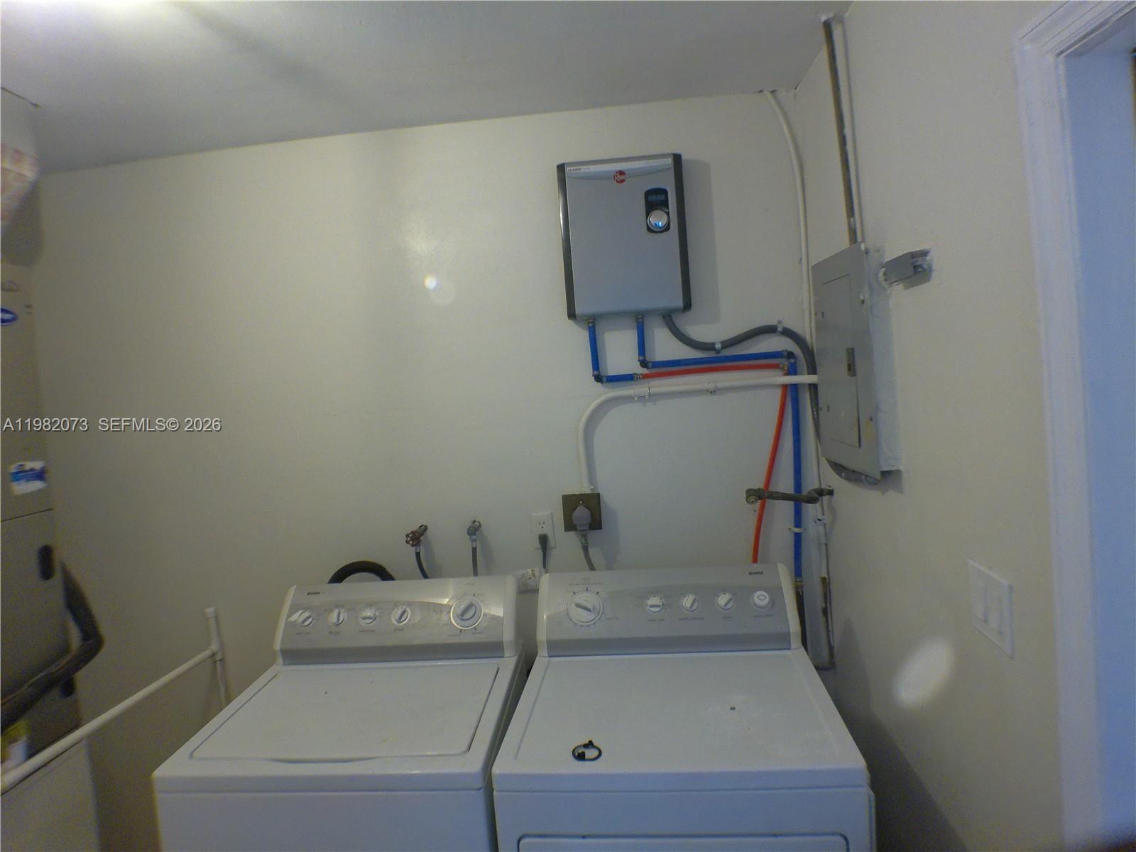 VERA VILLAS 2ND SEC - Residential