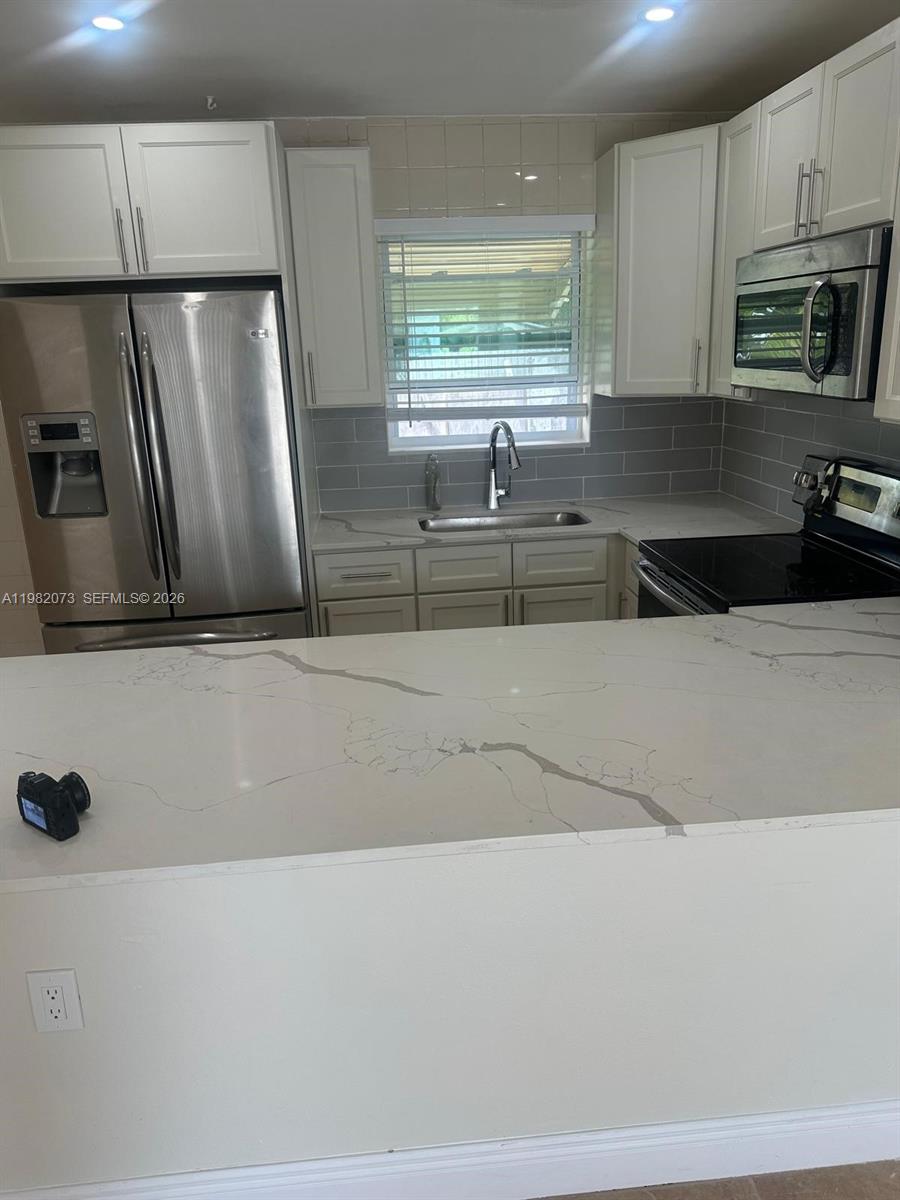 VERA VILLAS 2ND SEC - Residential