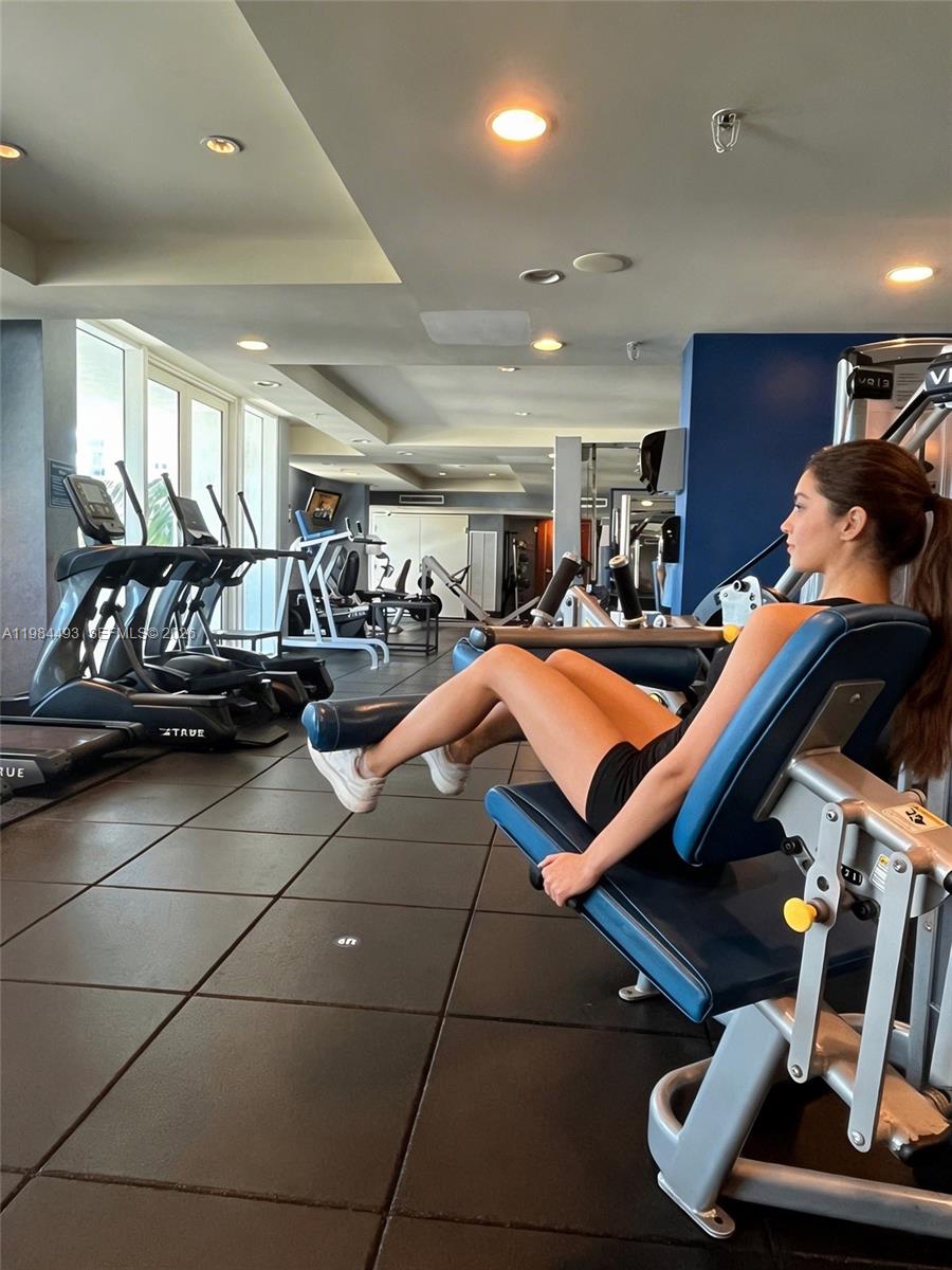 360 CONDO B - Residential