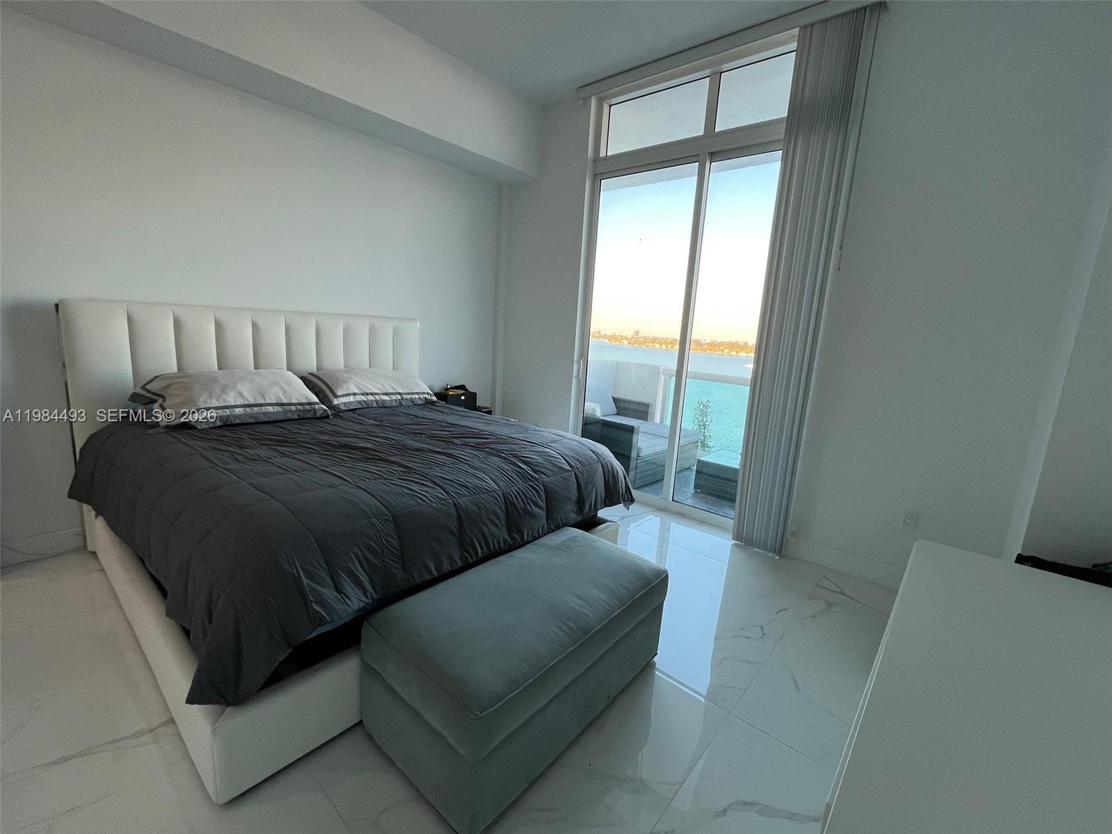 360 CONDO B - Residential