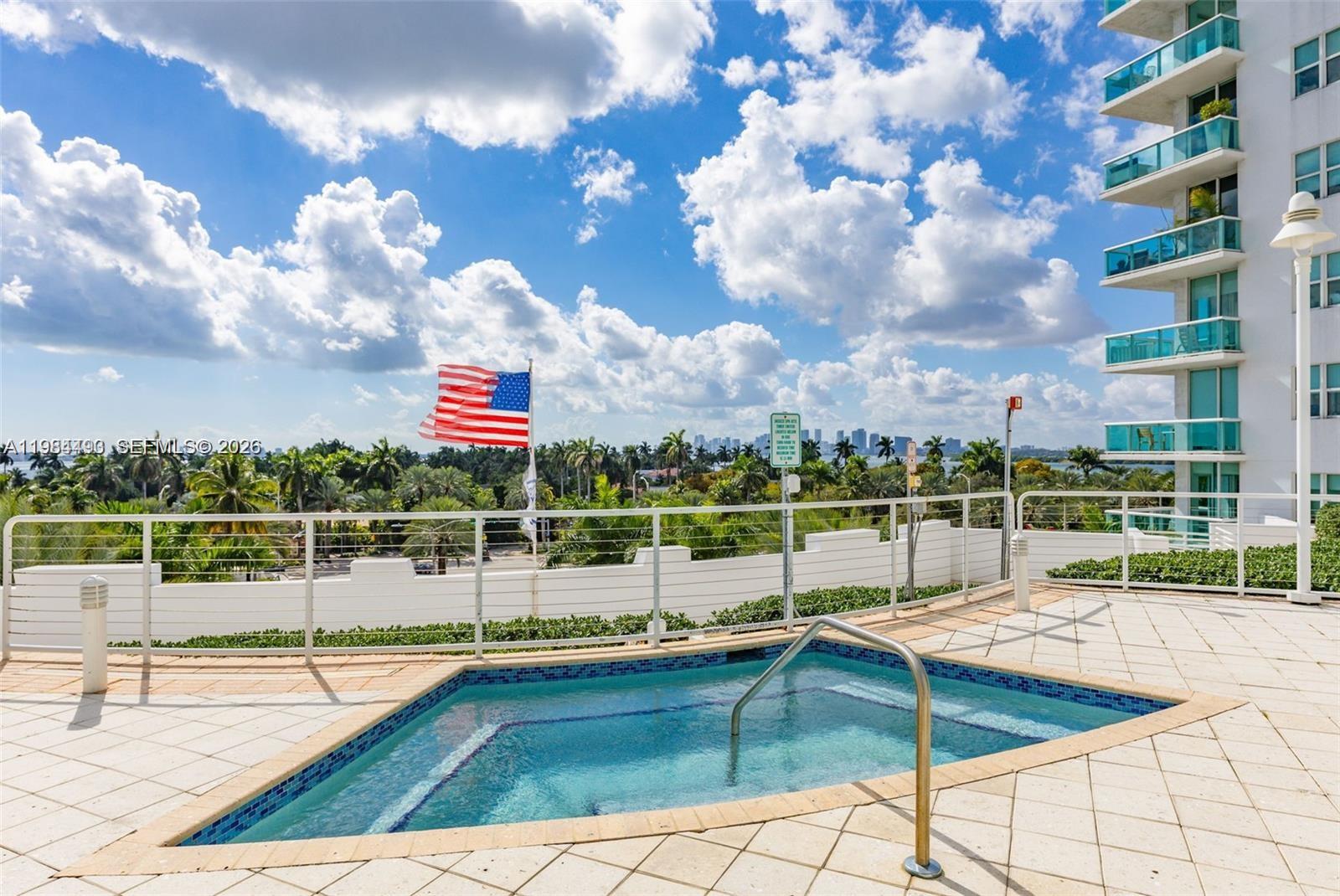 360 CONDO B - Residential