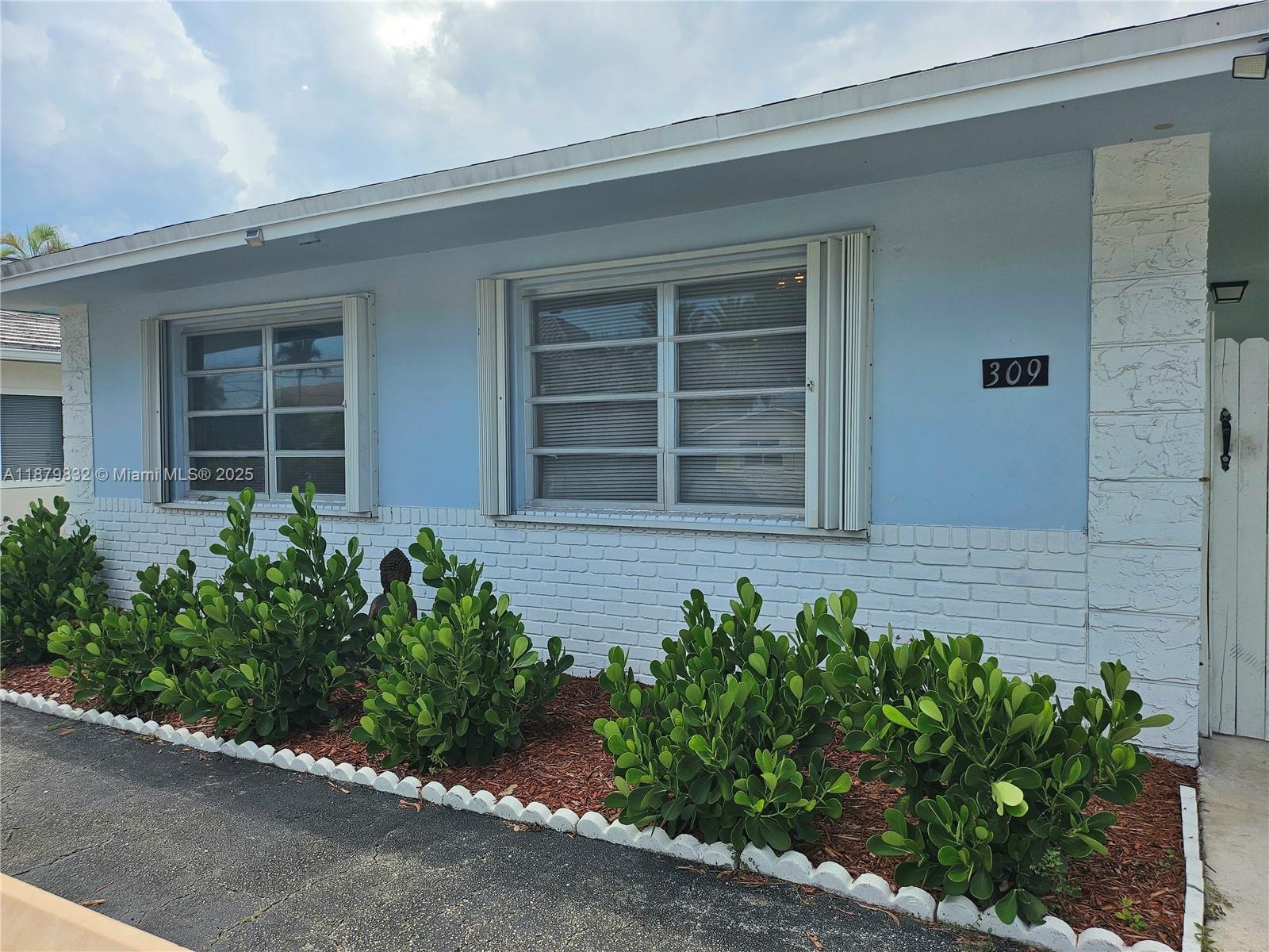 This unit has two bedrooms and one full bathroom with washer and dryer, central AC and gated patio.The apartment is located in a single story duplex and security cameras are installed around the perimeter of the property for added safety. Utilities included: Water, sewer and garbage. Free parking with one assigned spot. Less than a 10-minute drive to the beach, I95 and nearby attractions such as Pompano Beach Fisher Family Pier and Pompano Beach.
Requirements: Copy of ID, proof of reliable income, clean criminal background, min 620 credit. (We'll send you a link to obtain the last two items)
Short term minimum 30 days available.