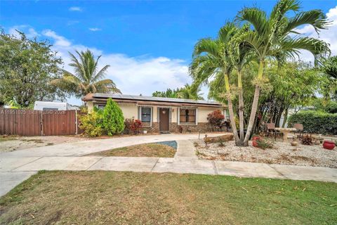1765 SW 3rd Ct Homestead FL 33030