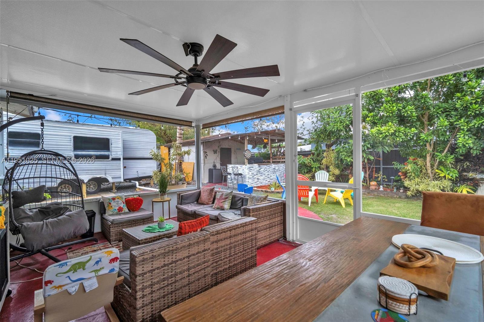 AVOCADO VILLAS - Residential