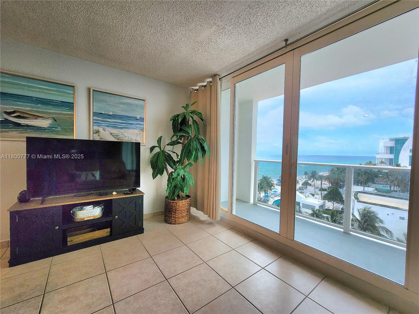 ALEXANDER TOWERS CONDO - Residential Lease