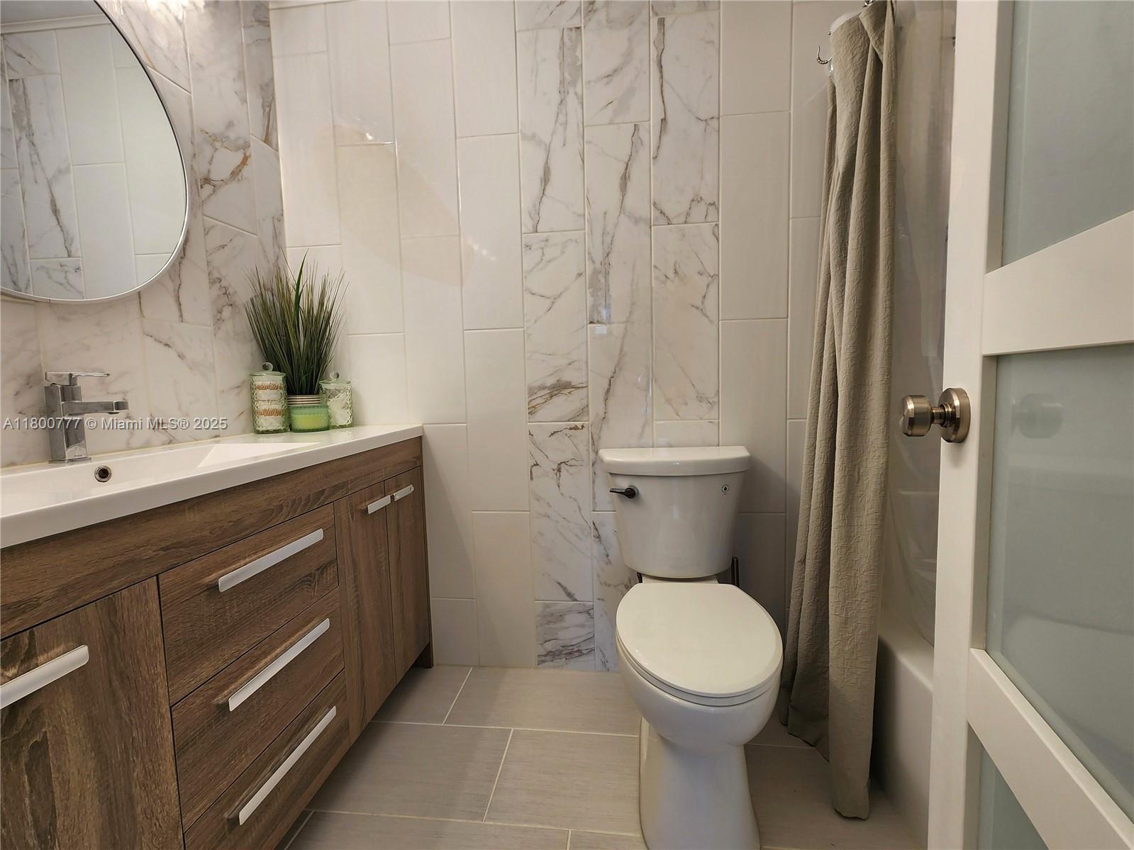 ALEXANDER TOWERS CONDO - Residential Lease