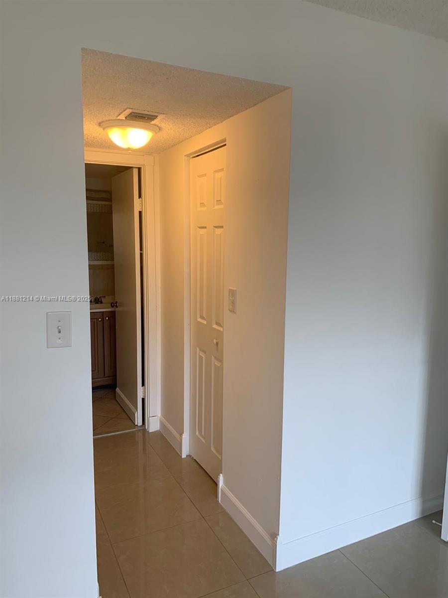CRESTVIEW TOWERS CONDO - Residential Lease