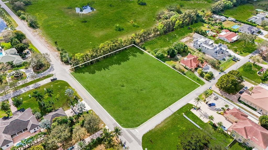 CHAMBERS LAND CO SUB SW1/ - Land