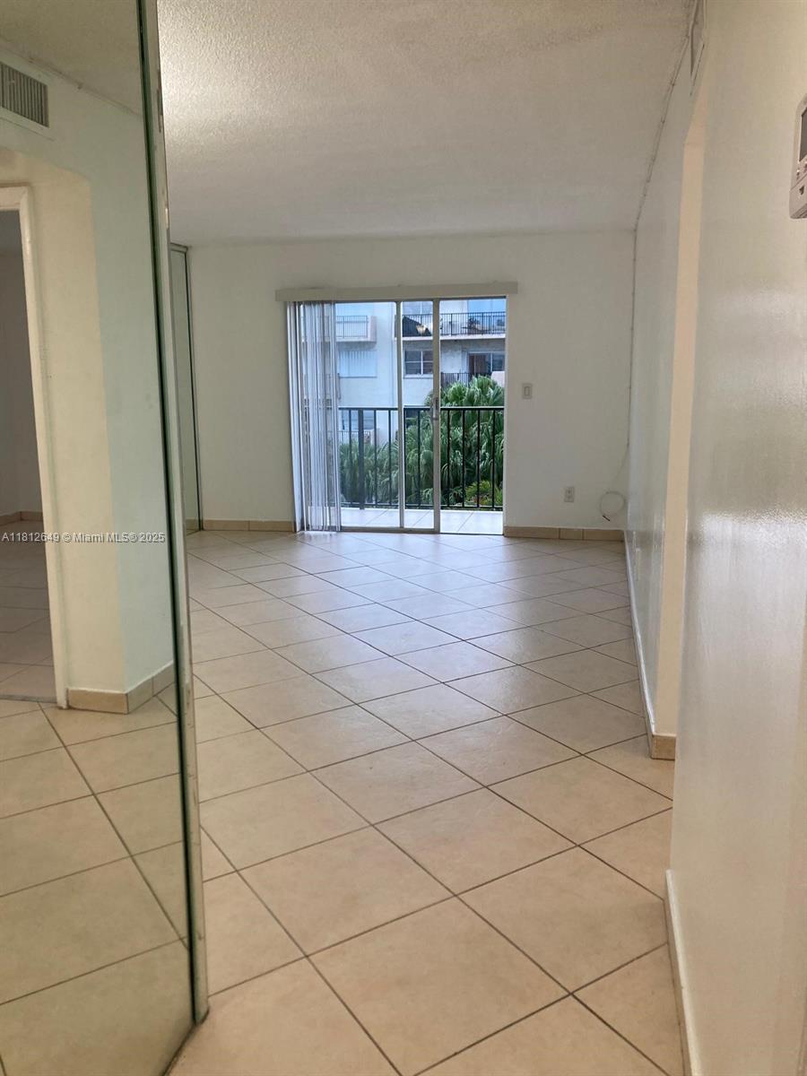 18100 Atlantic Blvd 403