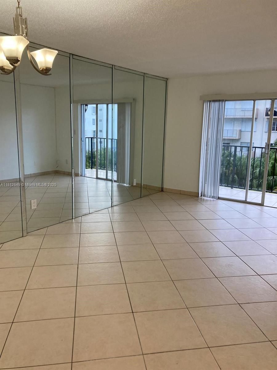 18100 Atlantic Blvd 403