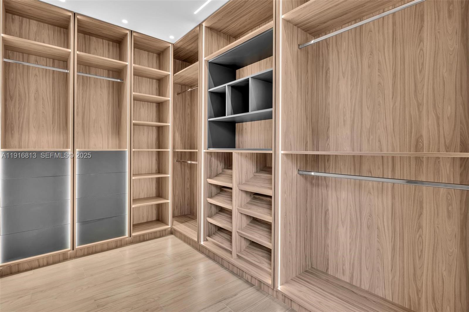 CITRUS PARK - Residential