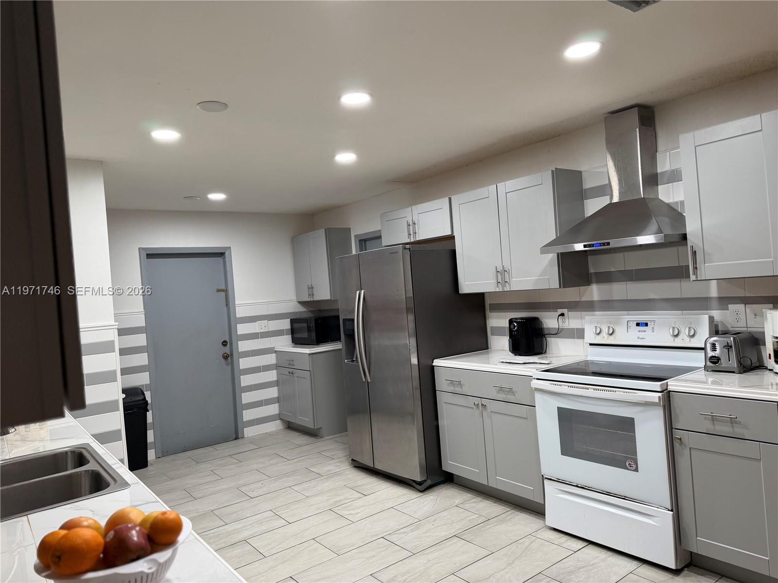 POMPANO BEACH HIGHLANDS 7 - Residential