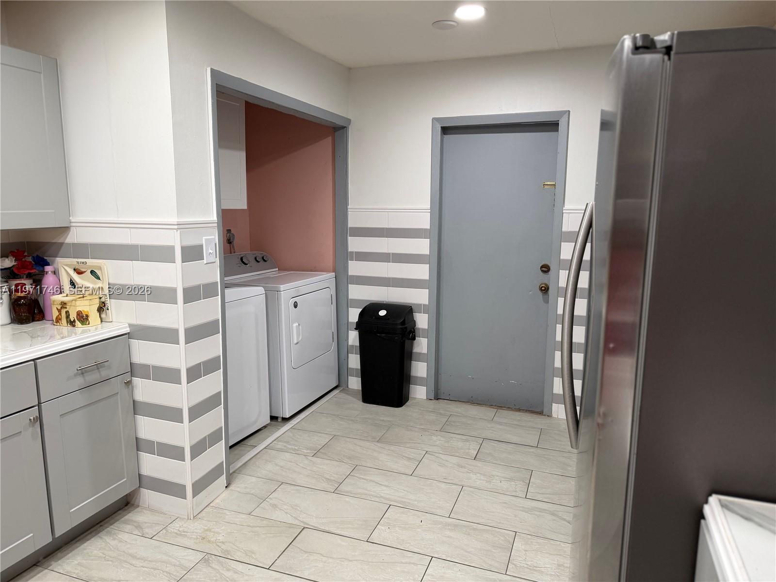 POMPANO BEACH HIGHLANDS 7 - Residential