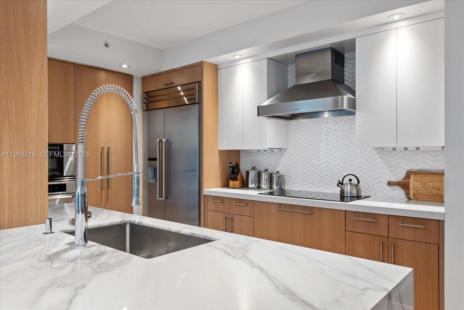 THE COURTS AT SOUTH BEACH - Residential Lease