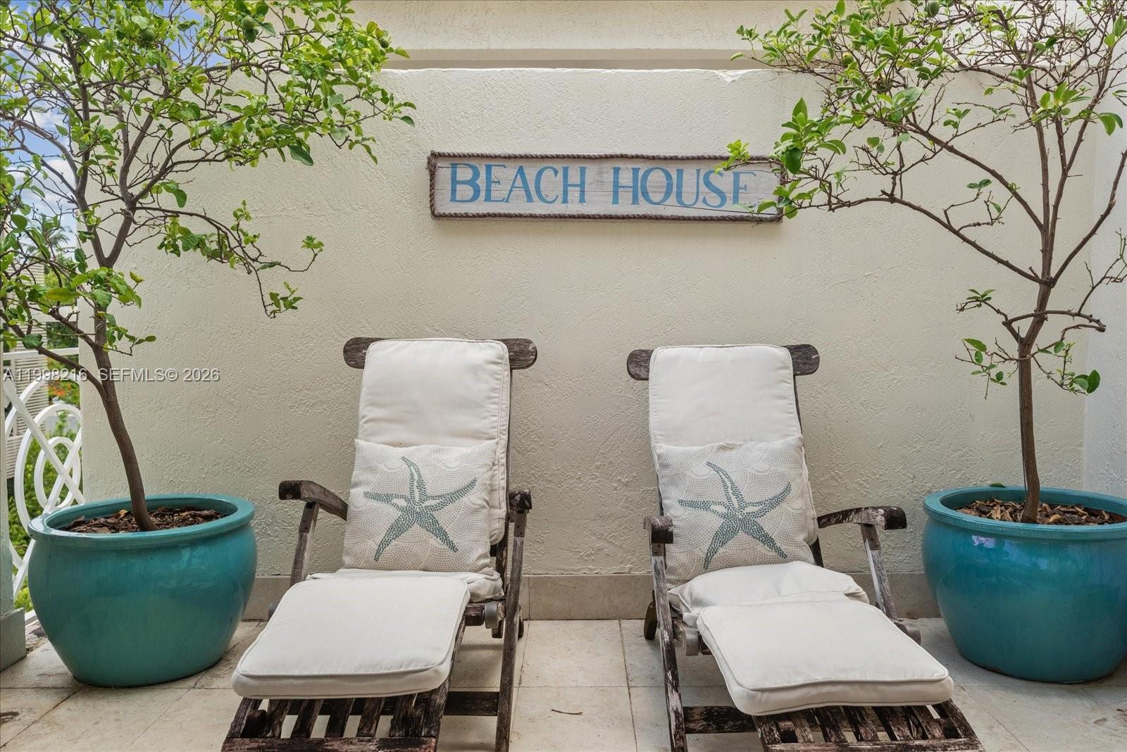 THE COURTS AT SOUTH BEACH - Residential Lease