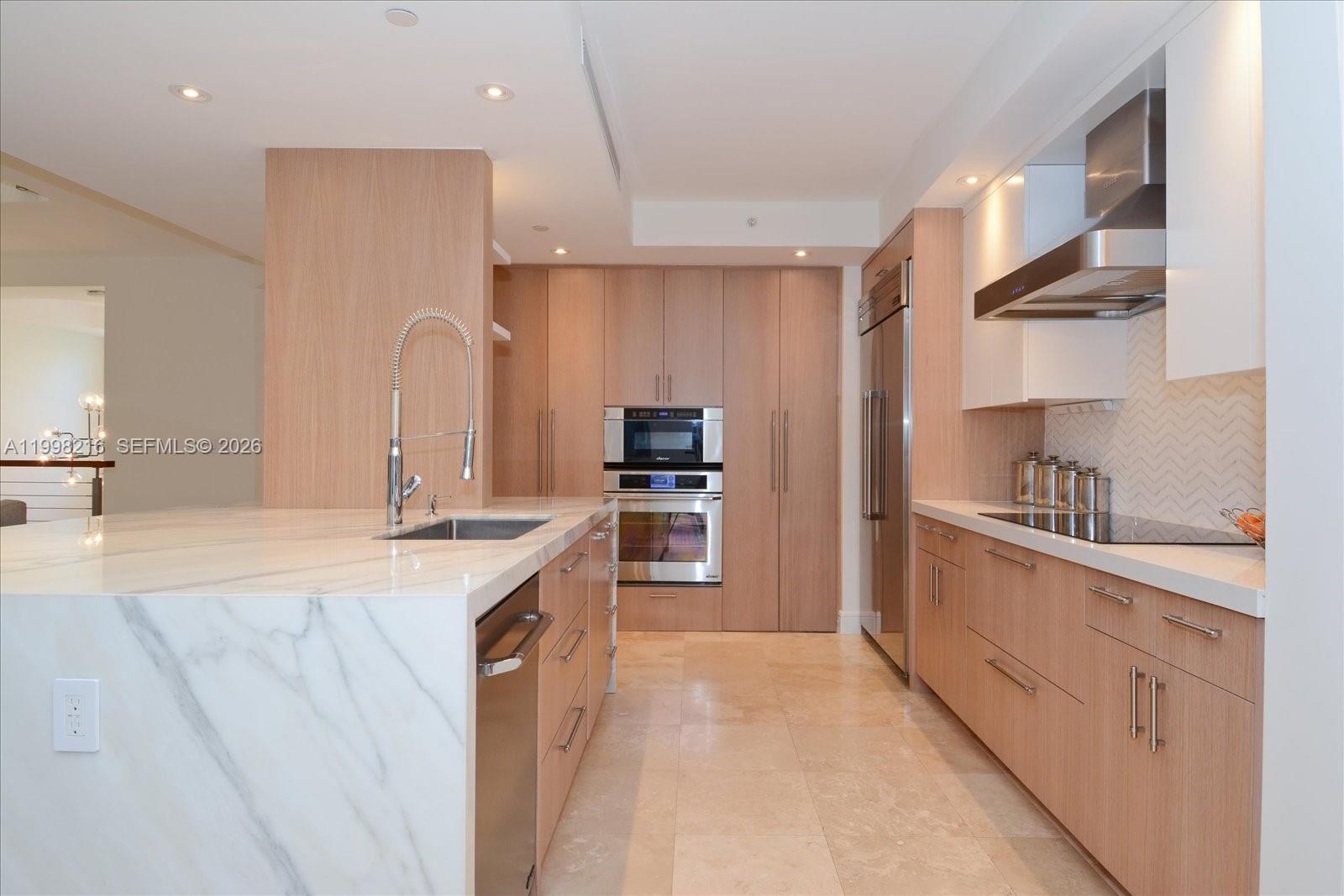 THE COURTS AT SOUTH BEACH - Residential Lease