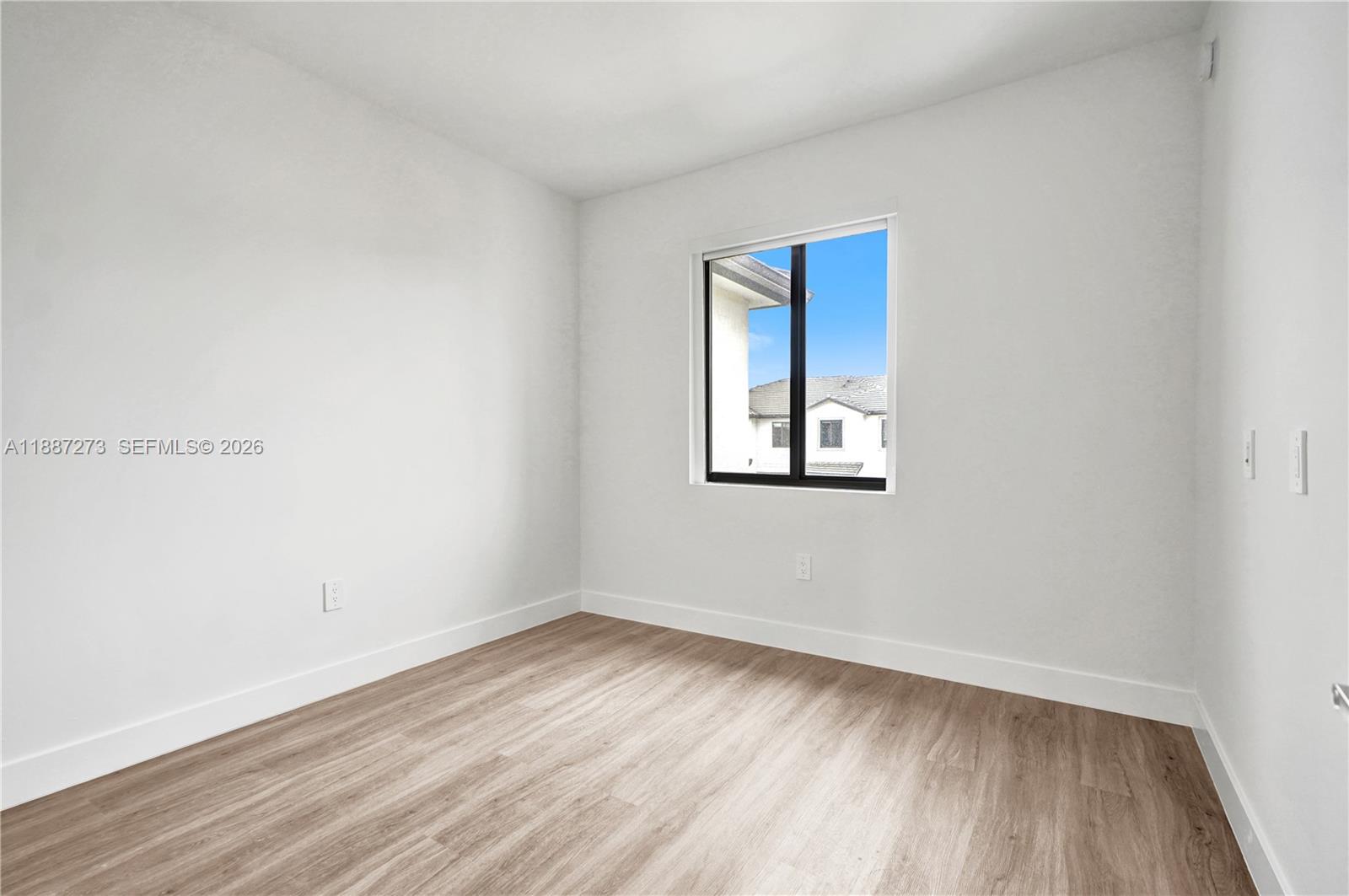 CENTURY PARK SQUARE - Residential