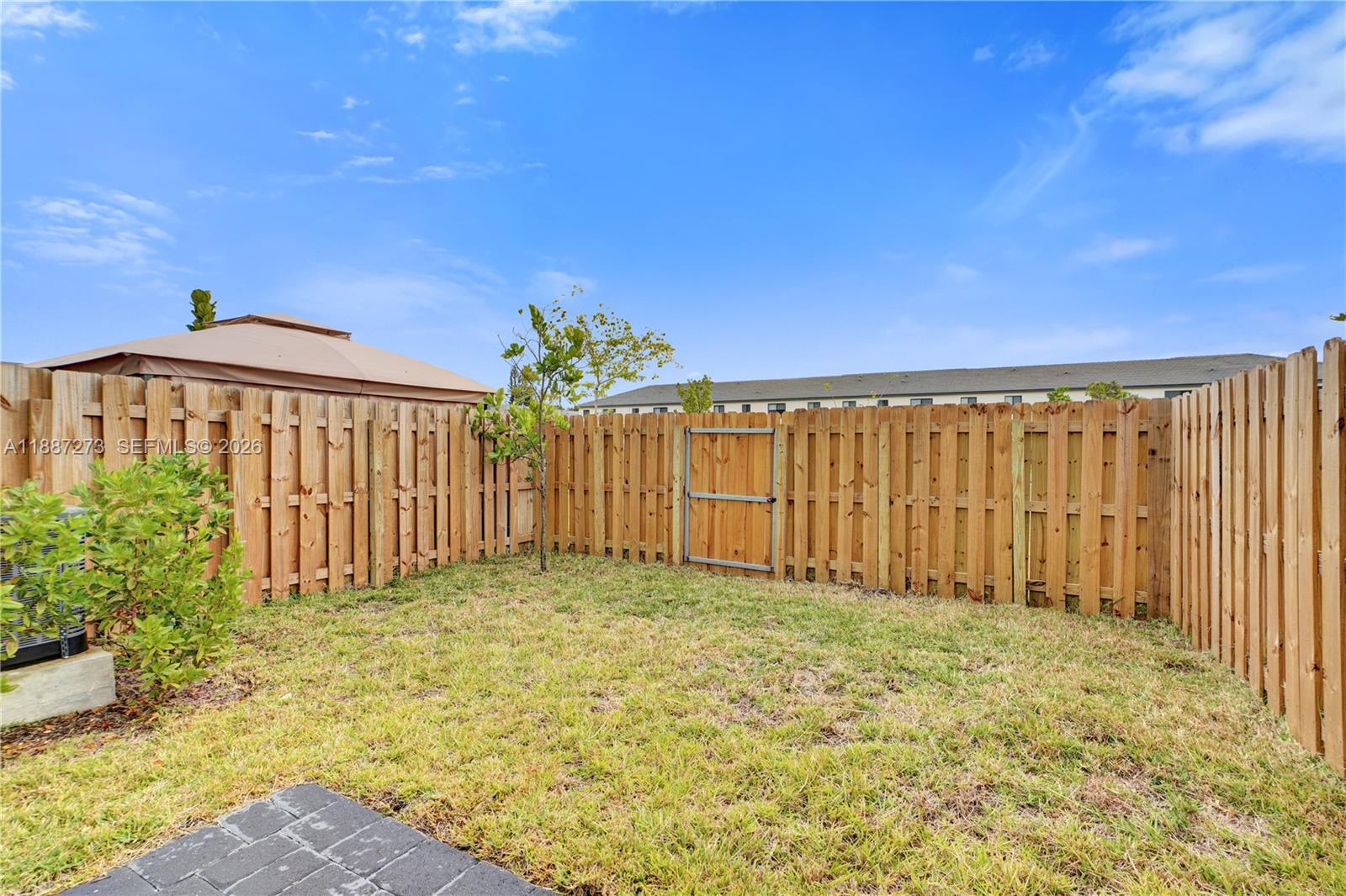 CENTURY PARK SQUARE - Residential