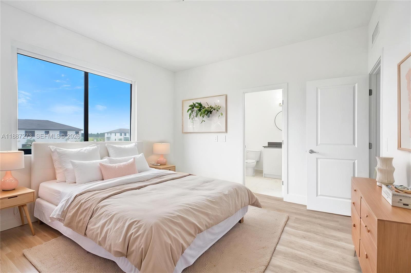 CENTURY PARK SQUARE - Residential