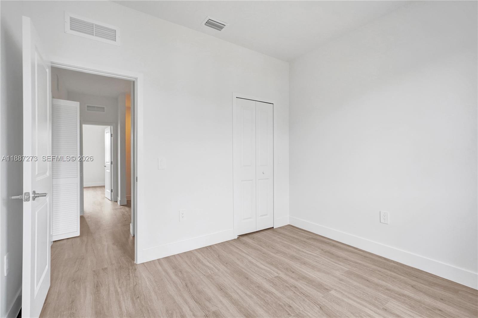 CENTURY PARK SQUARE - Residential