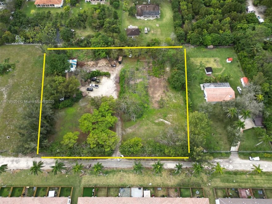 LOT CENTRALLY LOCATED IN A VERY DESIRABLE AREA  JUST FEW MINUTES AWAY FROM FRLIDA'S TURNPIKE AND MINUTES AWAY FROM SOUTHLAND MALL NEW 1.5 BILLION DOLLAR DEVELOPMENT. GREAT INVESTORS AND DEVELOPERS OPPORTUNITY FOR MULTI FAMILY OR TOWNHOMES.
