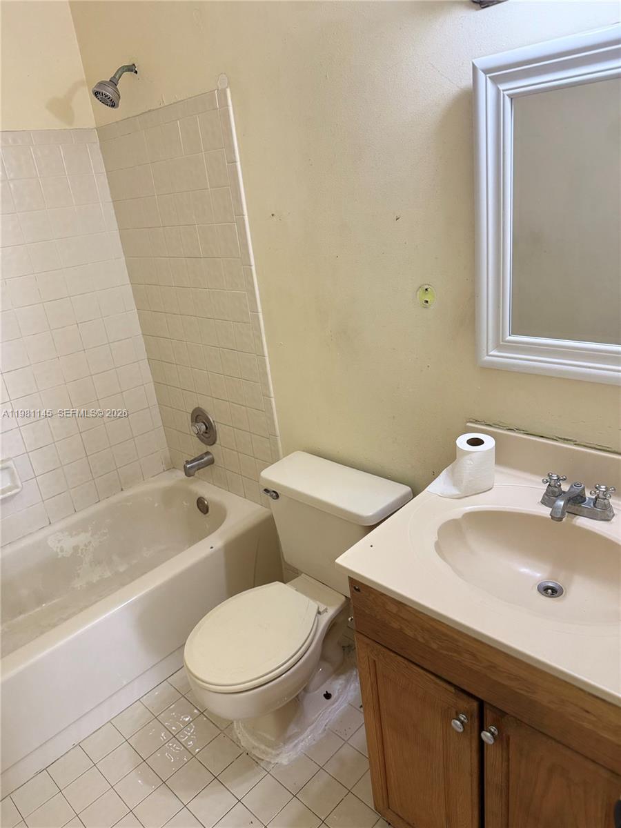 WESTWIND LAKES SEC 5 - Residential