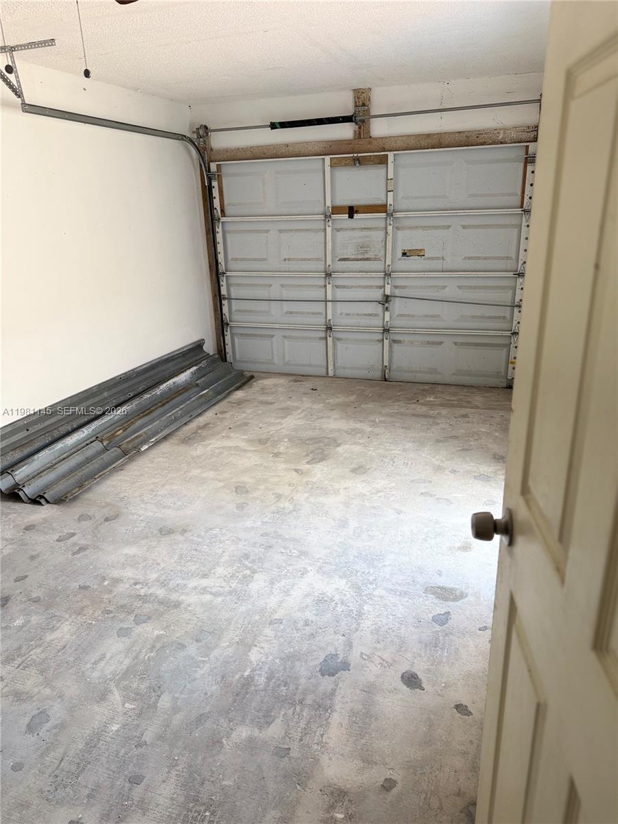 WESTWIND LAKES SEC 5 - Residential