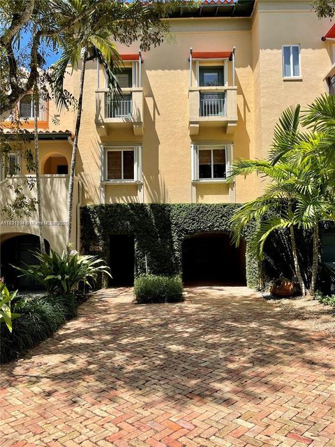 6204 Paradise Point Palmetto Bay FL 33157