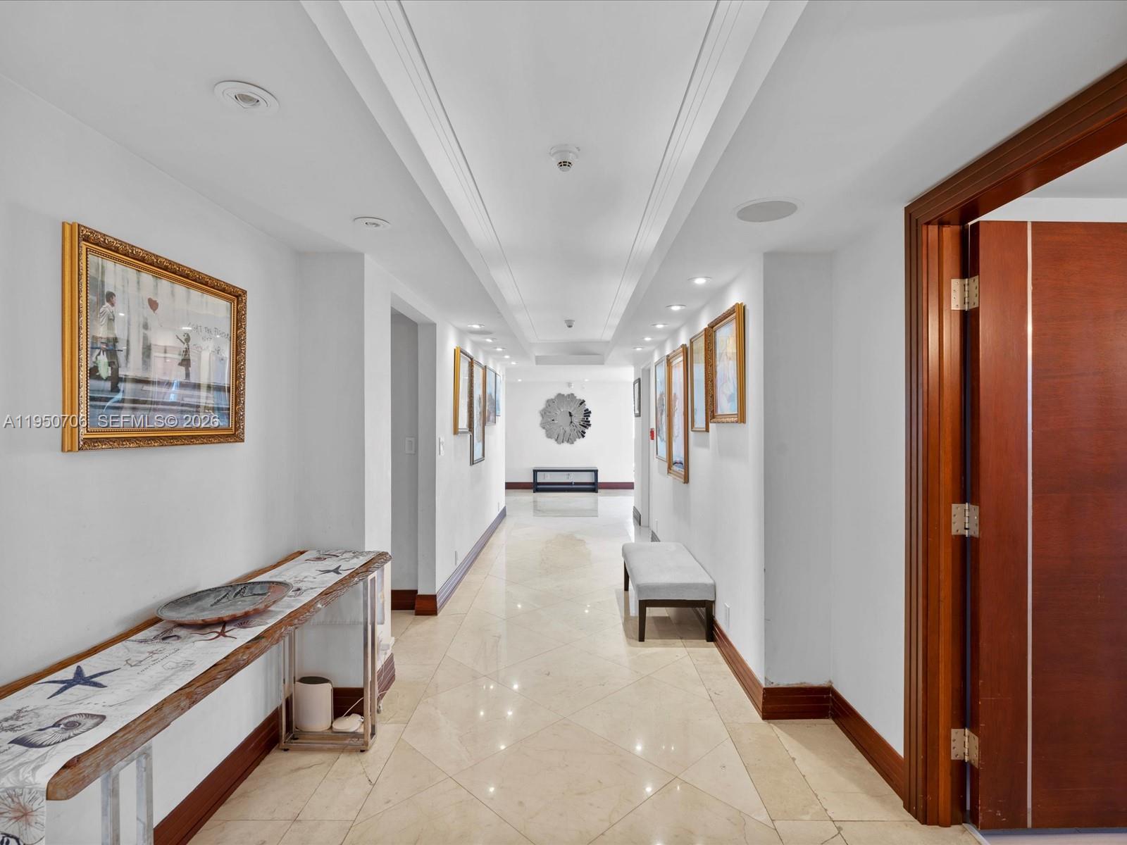 5660 Collins Ave 18A