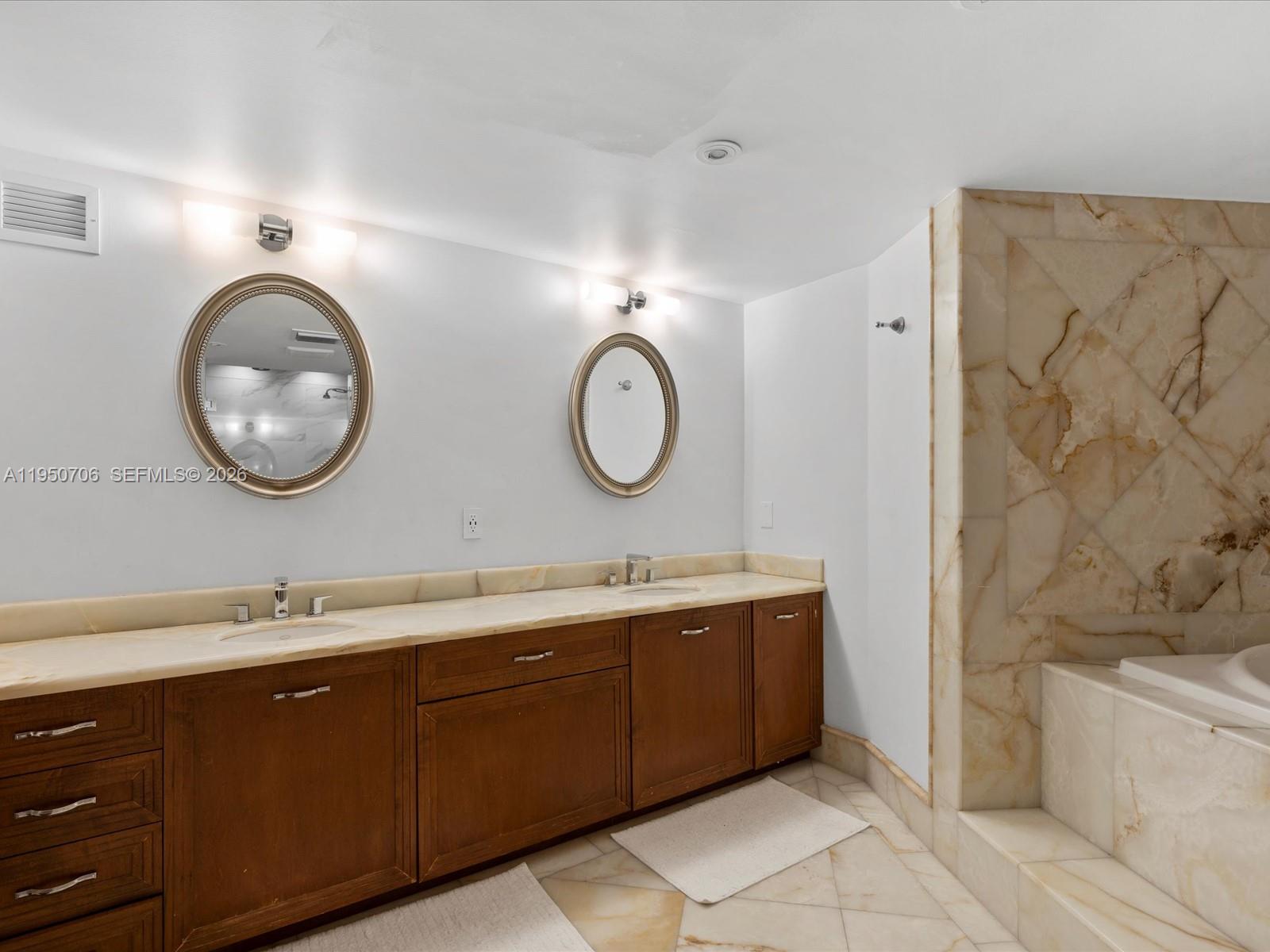 FIFTY SIX-SIXTY COLLINS A - Residential