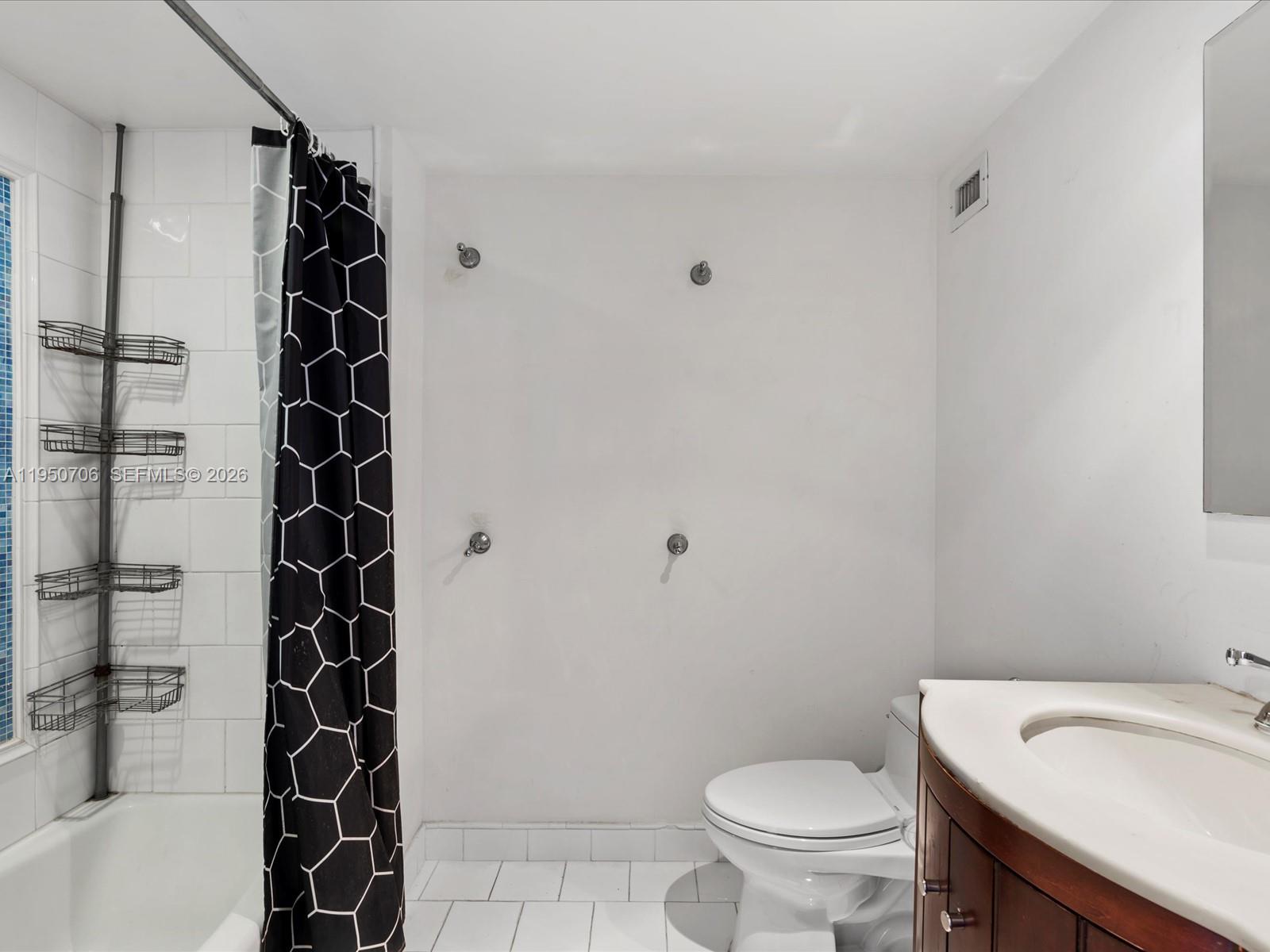 FIFTY SIX-SIXTY COLLINS A - Residential