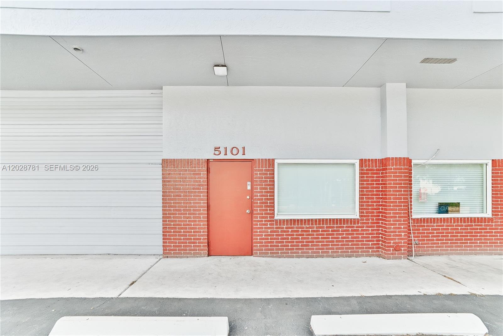 5101 NW 10th Ter