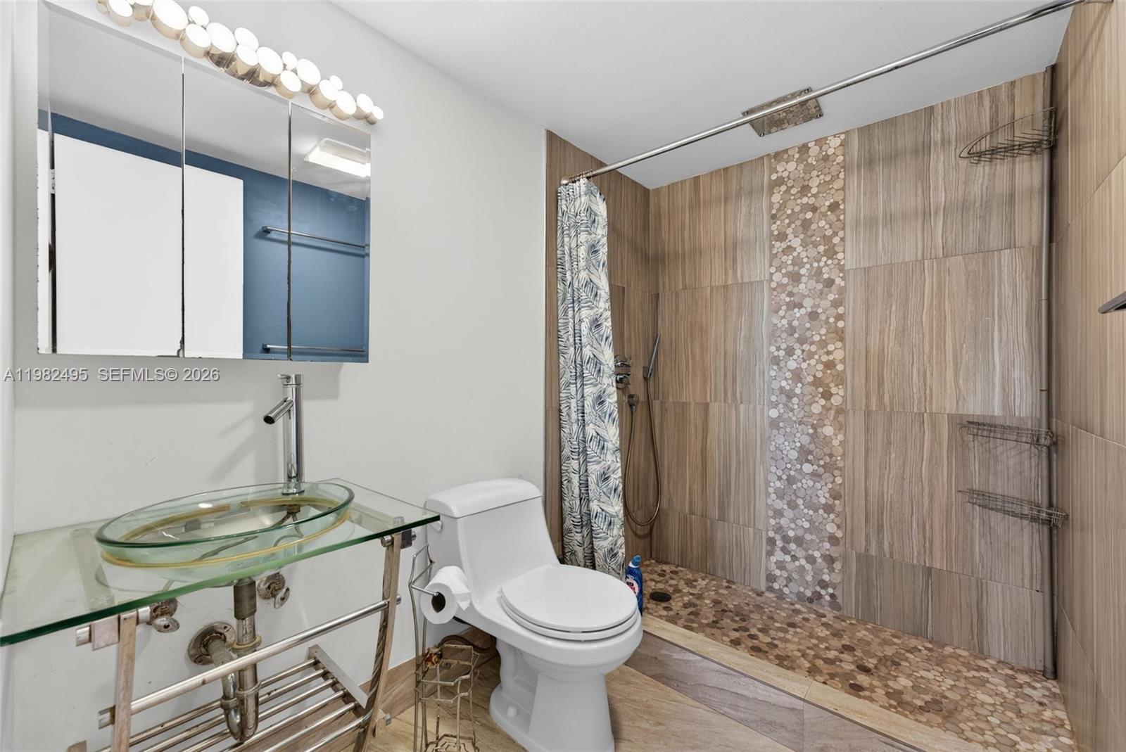 RIVER MANOR CONDO - Residential Lease