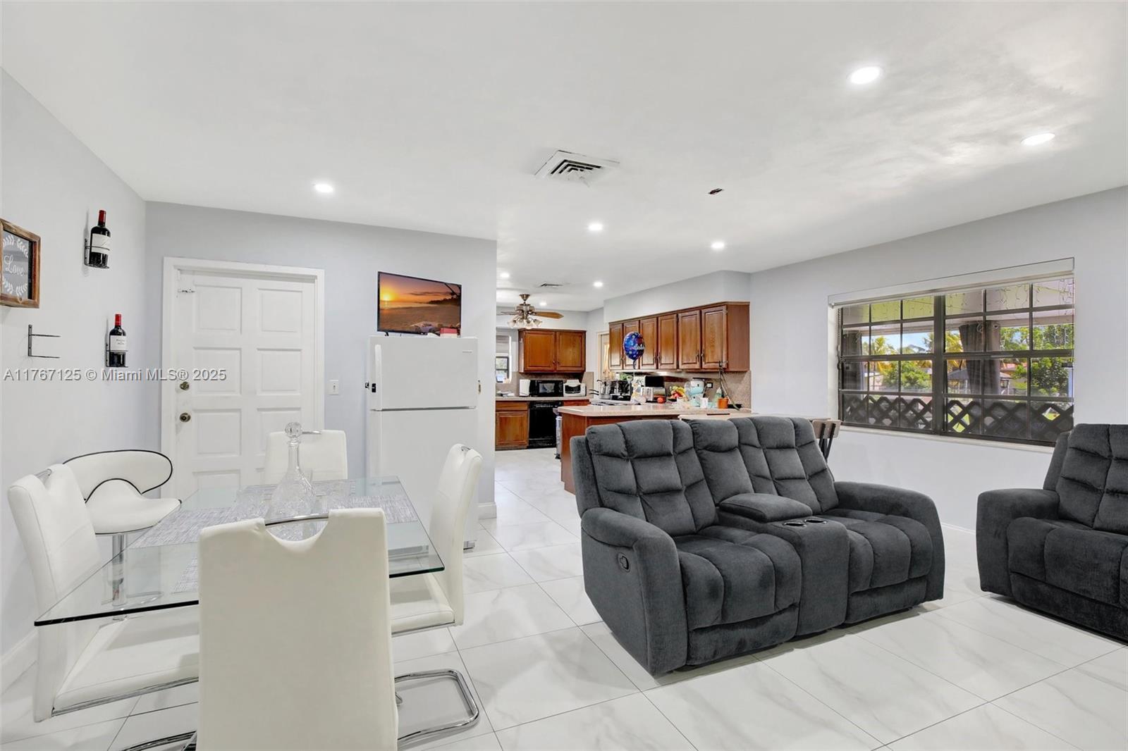 D & M ACRES - Residential