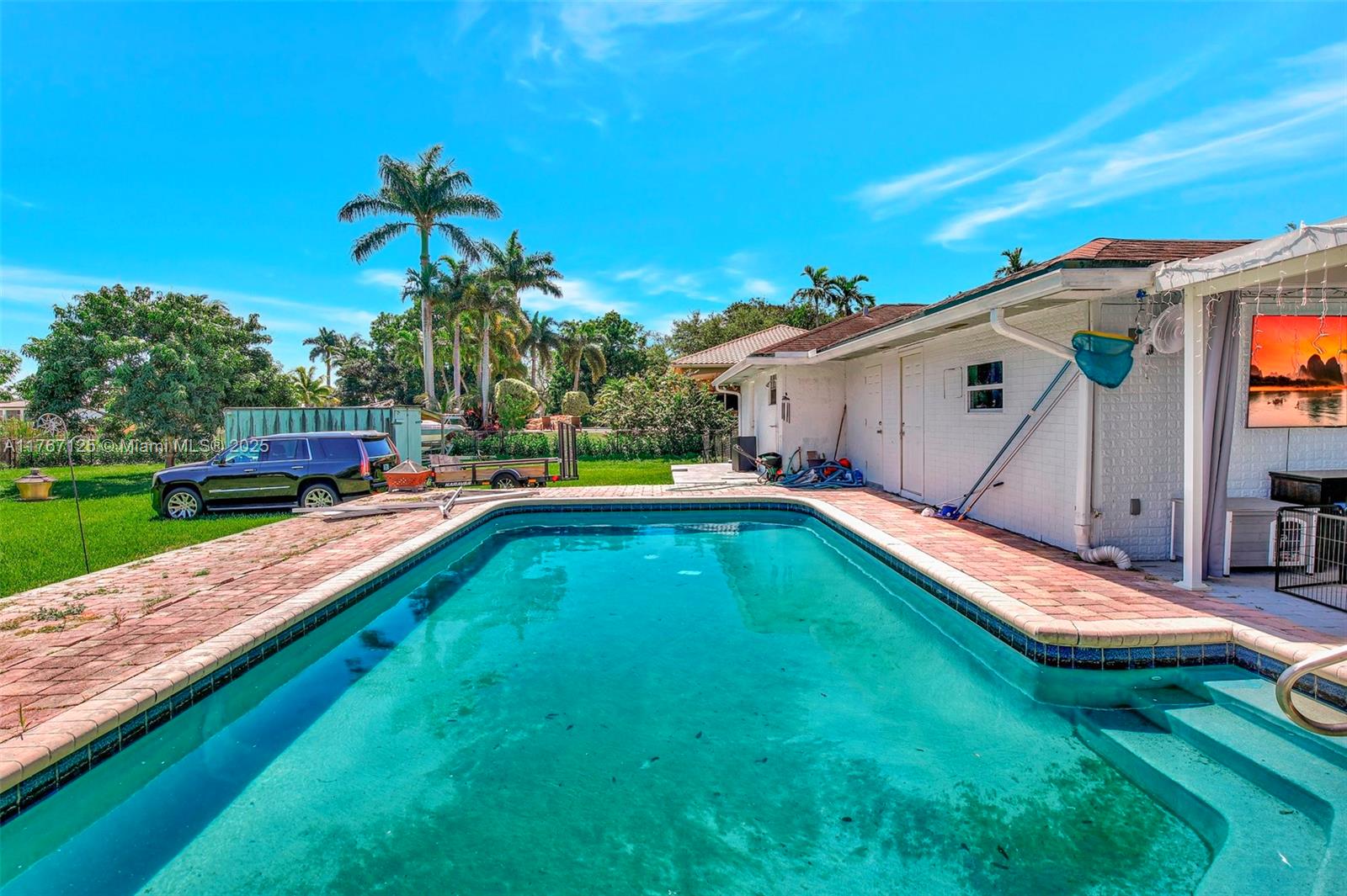 D & M ACRES - Residential