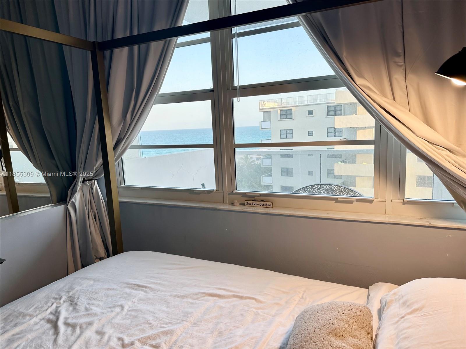 THE DECOPLAGE CONDO - Residential Lease