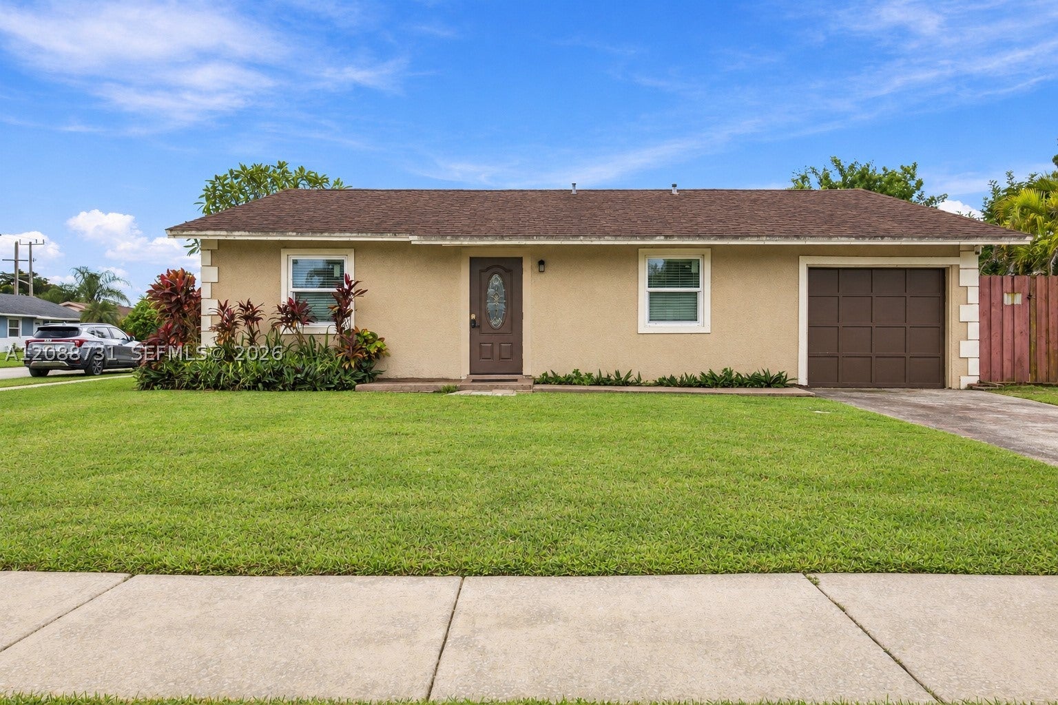 8120 SW 5th Ct