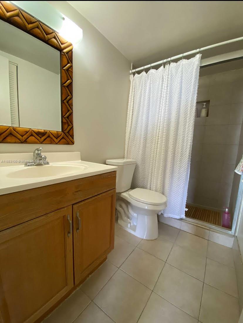 DORSET HOUSE CONDO - Residential Lease