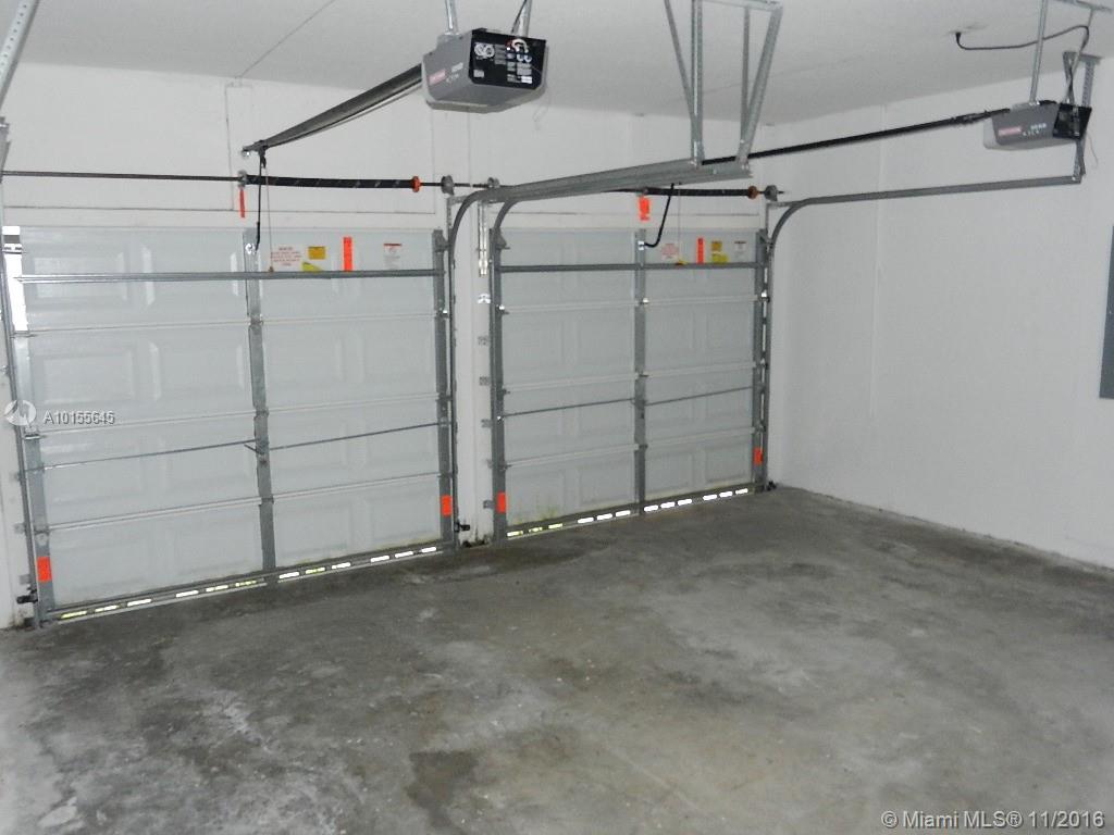 C B Palms - Residential