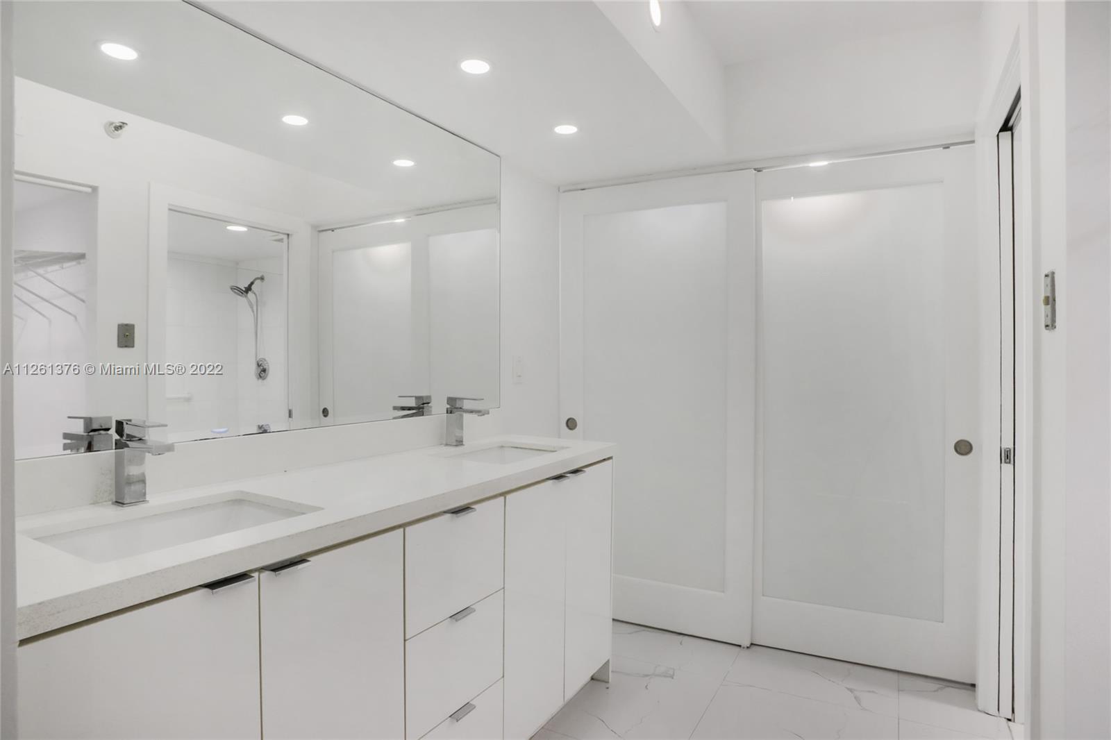 MYSTIC POINTE TOWER 500 C - Residential