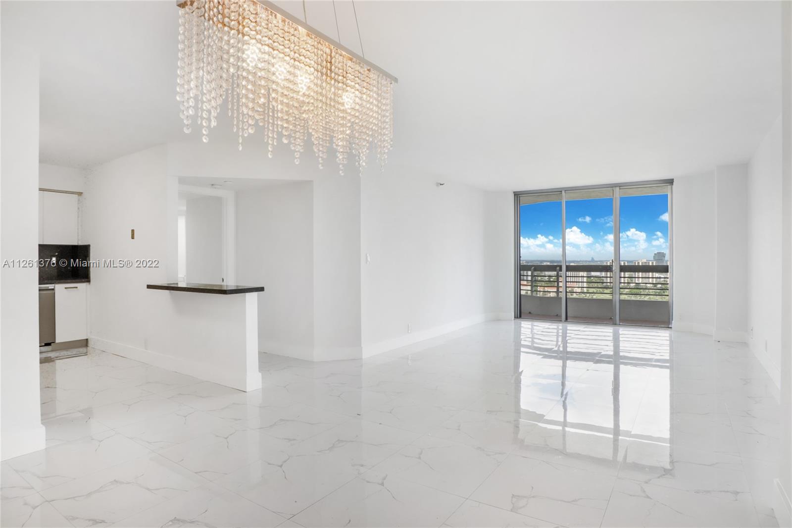 MYSTIC POINTE TOWER 500 C - Residential