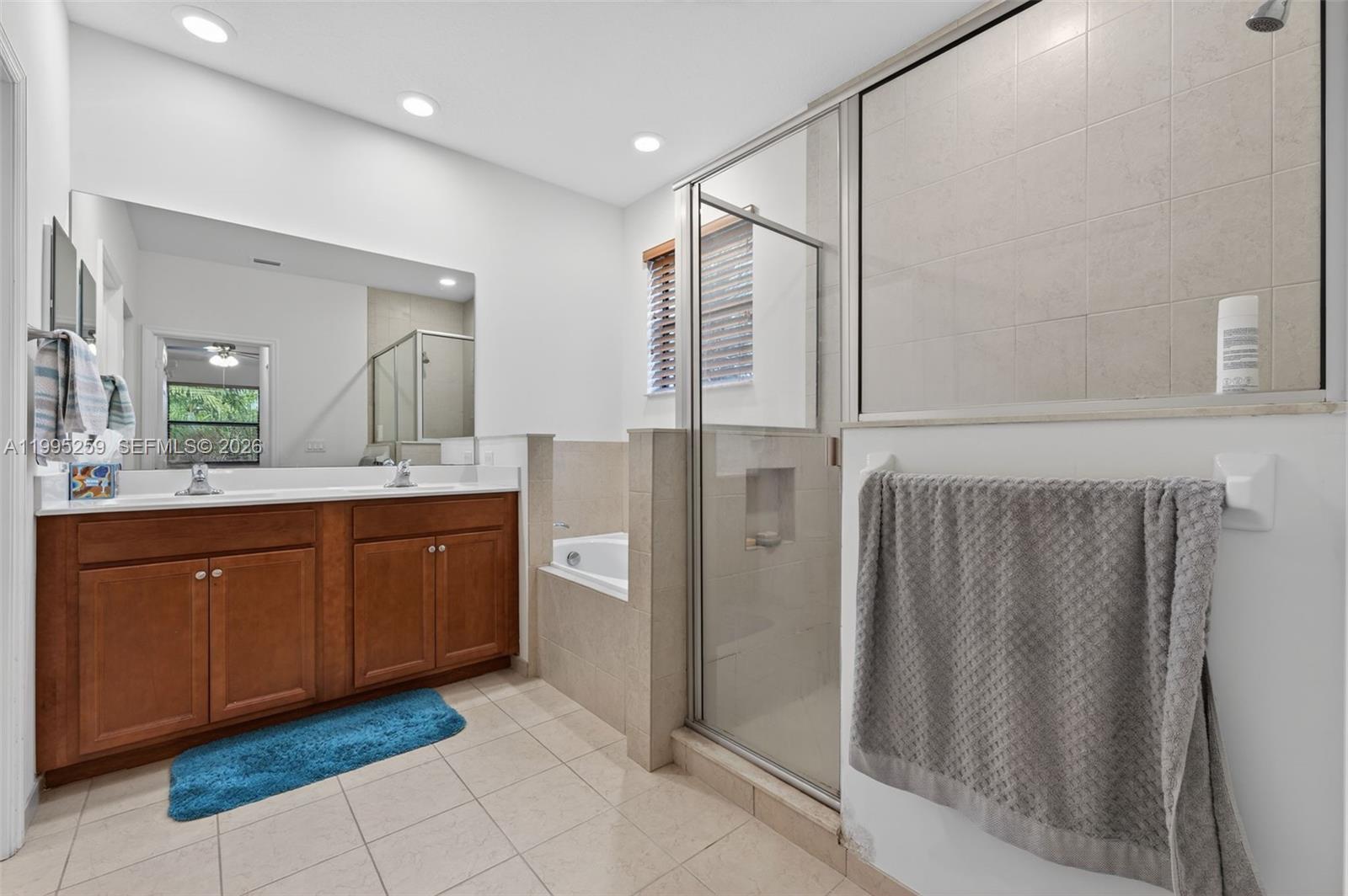 SIMONTON COURT - Residential Lease