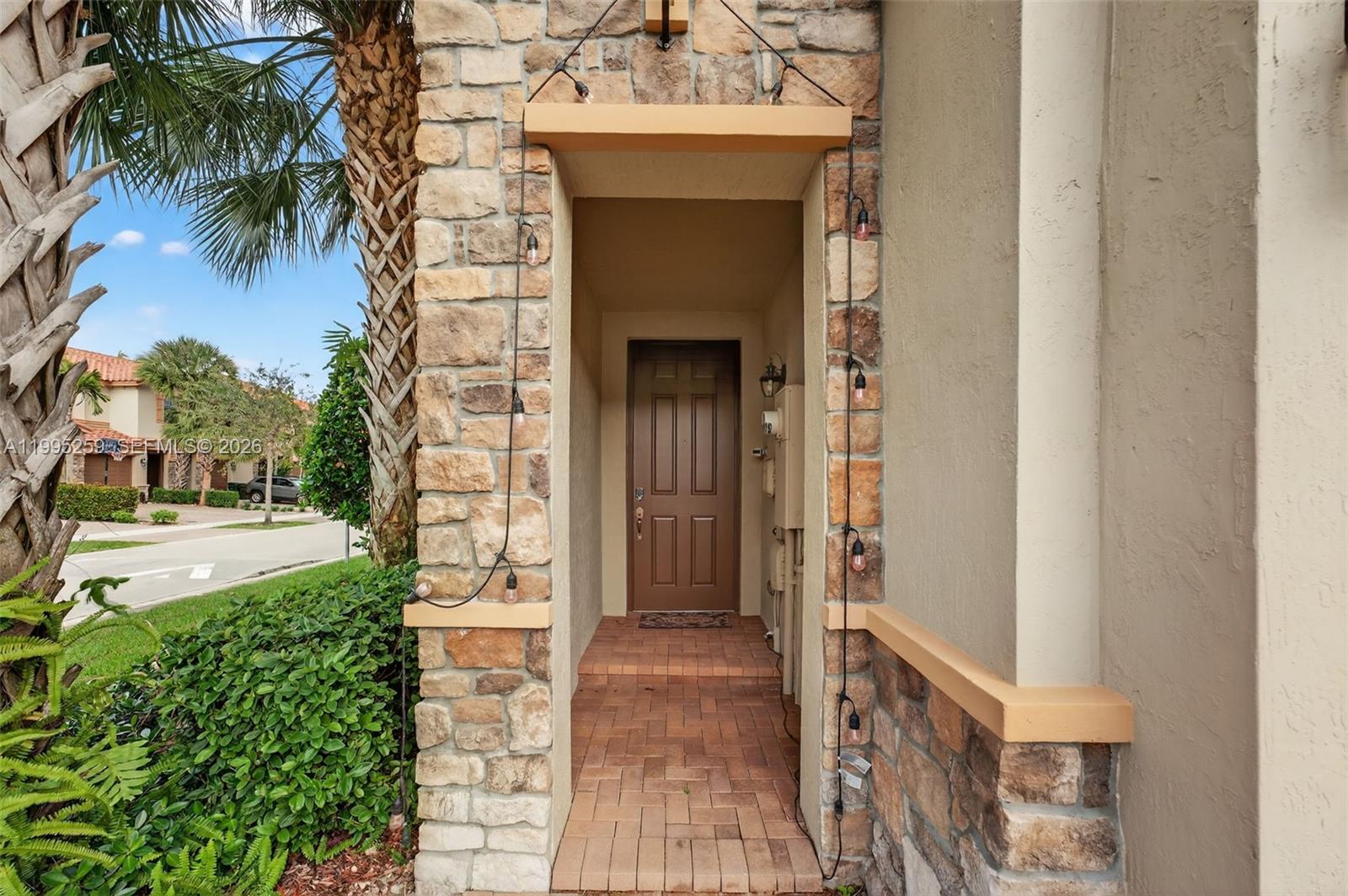 SIMONTON COURT - Residential Lease