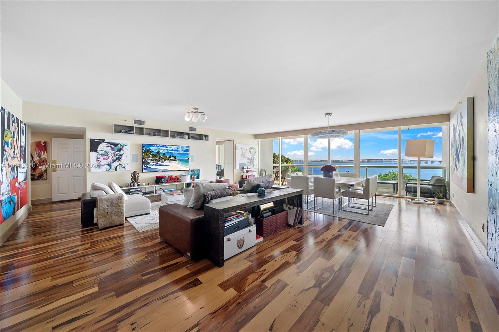 SANTA MARIA CONDO - Residential