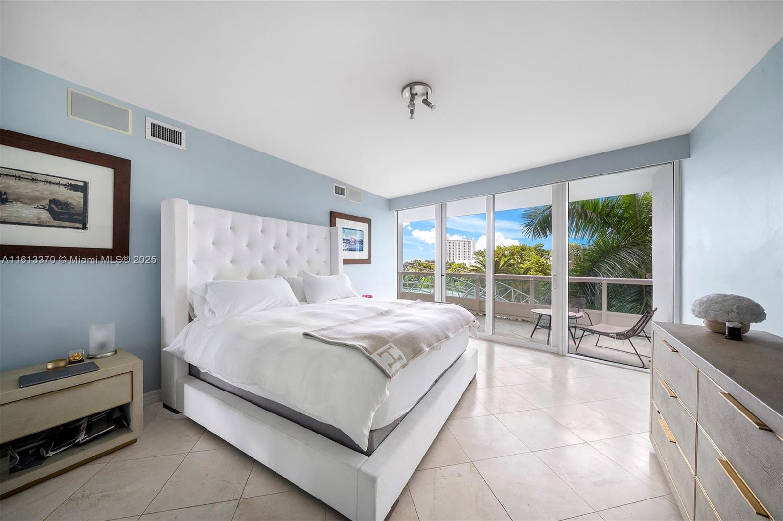 SANTA MARIA CONDO - Residential