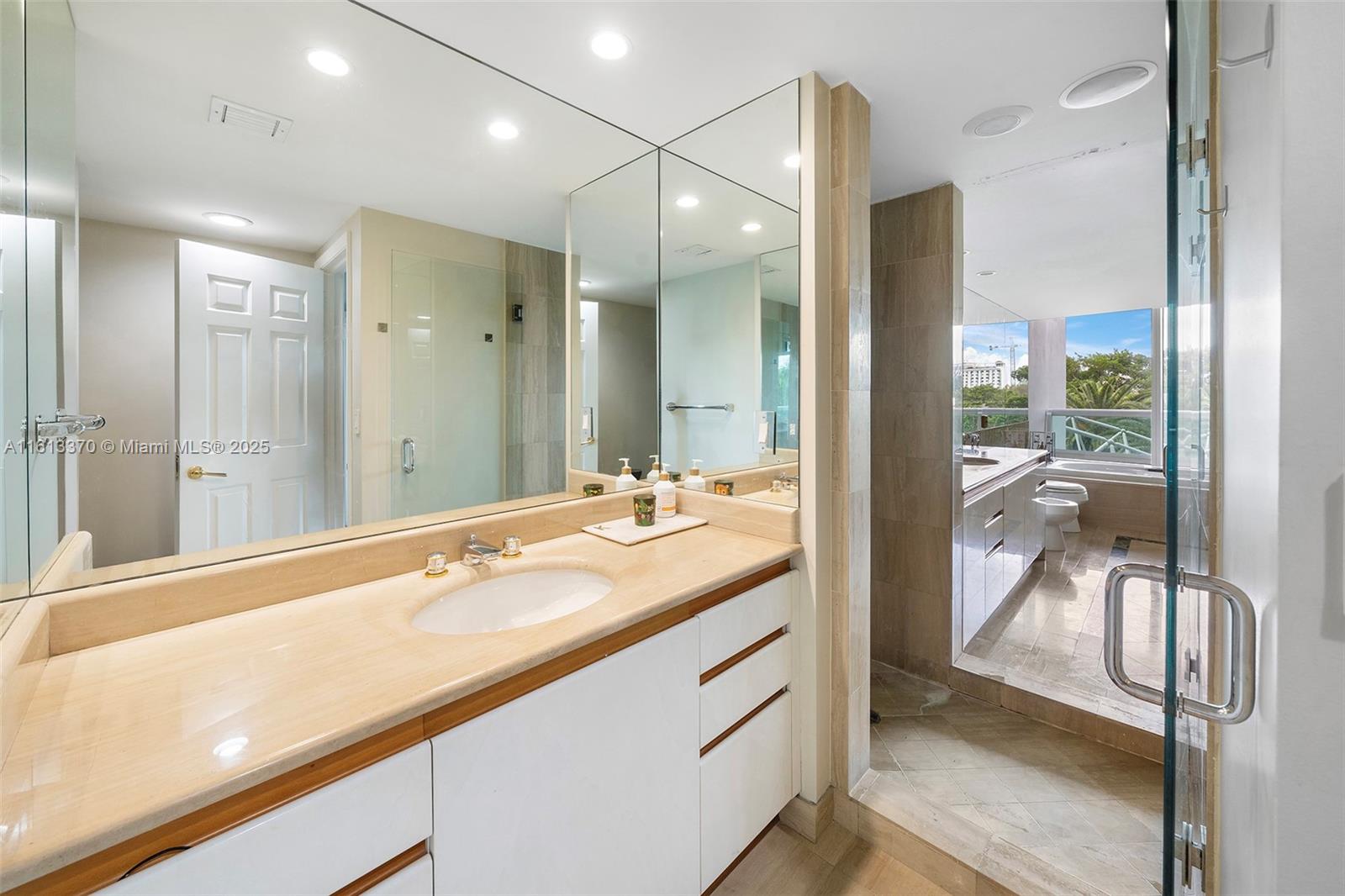SANTA MARIA CONDO - Residential